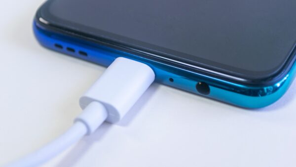 サムスン Galaxy Z Fold 6：折りたたみスマホの決定版